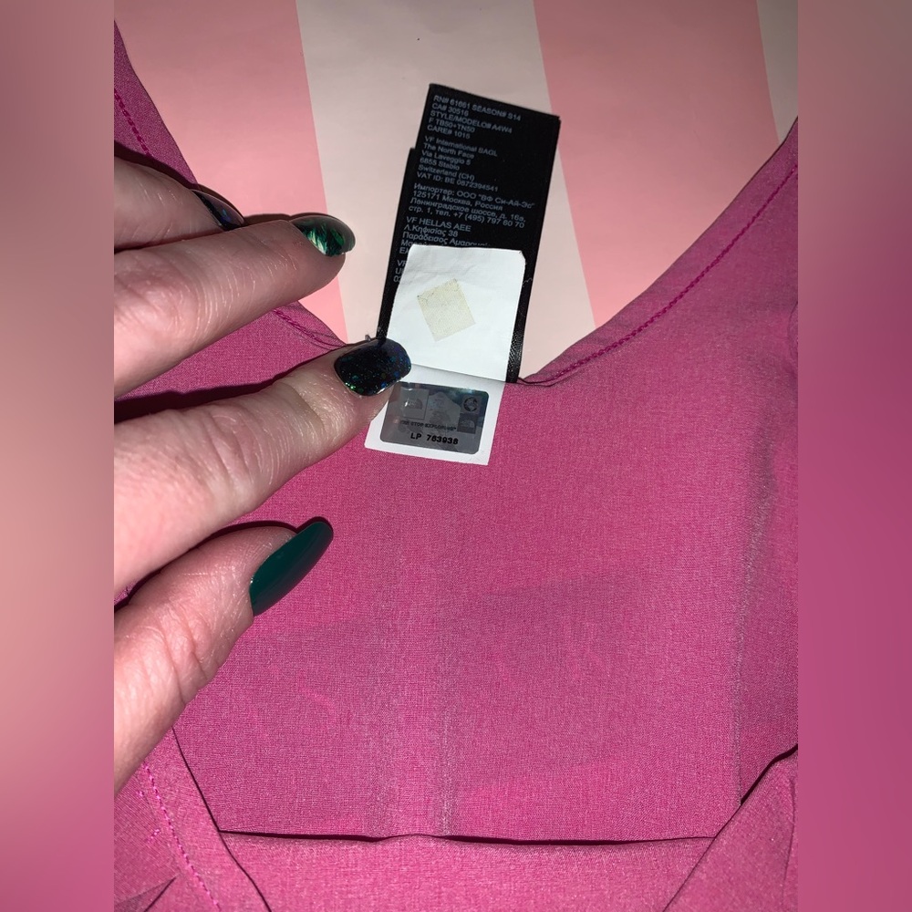 Women’s size 4 Northface Dress. Pink. - Picture 7 of 11